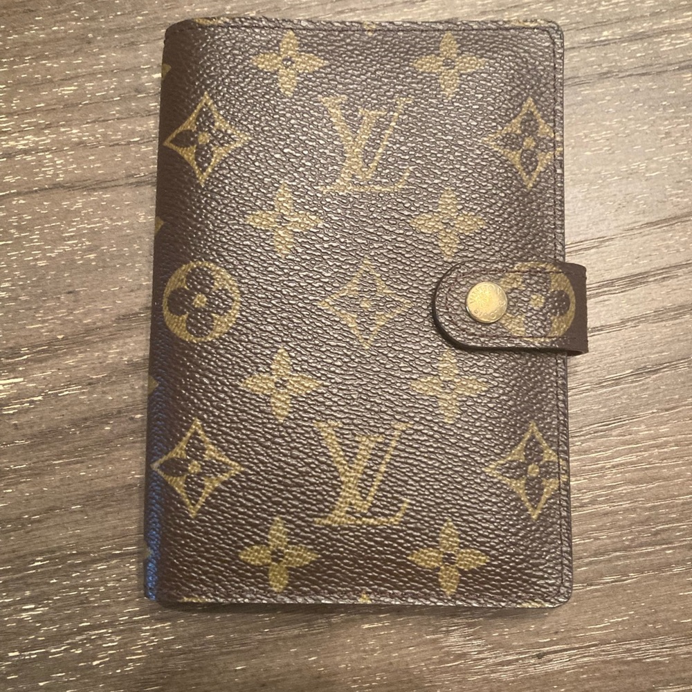 Louis Vuitton authentic PM monogram agenda